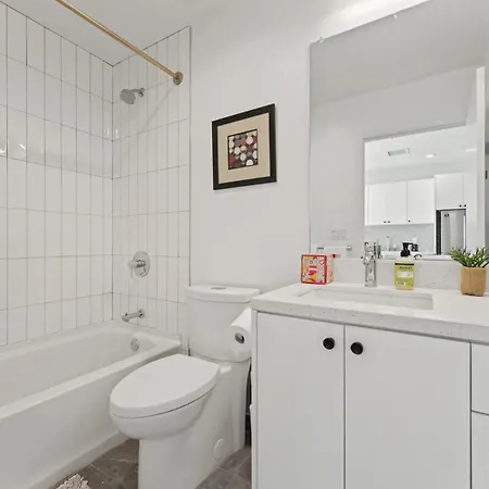 Stylish Westwood Apartment - Steps From Ucla-2 Bedroom 2 Bath Los Angeles Exterior photo